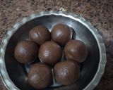 ચોકલૅટ લોલીપોપ(Chocolate Lolipop Recipe in Gujarati) રેસીપી સ્ટેપ2ફોટો