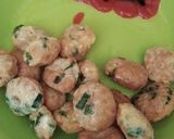 Foto langkah ke 8 dari resep Pentol goreng tahu.