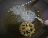 Foto langkah ke 3 dari resep Rempeyek kembang goyang.