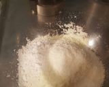 Foto del paso 1 de la receta: Trufas de leche, coco y frutas secas