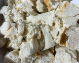 Foto del paso 1 de la receta: 🍇Budín de pan 🥮 con pasas de uva 🍇