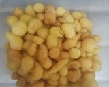 A picture of step 2 of Dahi phulki chaat.