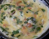 ম্যাগি ওমলেট (maggi omelette recipe in Bengali) রেসিপির ধাপ 4 ছবি