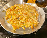 Foto del paso 6 de la receta: Arroz con marisco y manzanilla