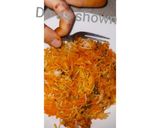A picture of step 1 of Vegetable rice with leftover white rice 😋.