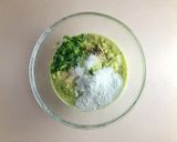 A picture of step 2 of Dahi Pakodi Chaat.