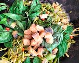 Foto langkah ke 3 dari resep Tumis Bunga Pepaya Dengan Asin Jambal Roti.