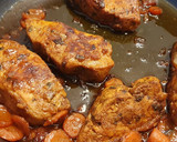 Foto del paso 5 de la receta: Lomo adobado asado en cazuela