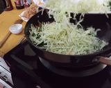 A picture of step 1 of Chinese Bhel.