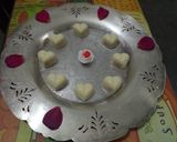 A picture of step 8 of Peanuts white chocolate.
