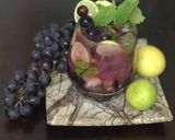 A picture of step 3 of Black Grapes Vineyard Mojito Mocktail.