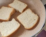 A picture of step 1 of Bread podimas.