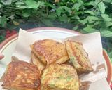 Foto langkah ke 6 dari resep Martabak Telur Daging.