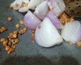 A picture of step 3 of Tamarind & onion chutney.