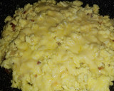 Foto del paso 5 de la receta: Revoltillo de huevo con leche y queso