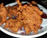 A picture of step 3 of Noodles pakore.