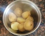 A picture of step 1 of Aloo methi stuffed paratha.