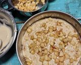 Foto del paso 6 de la receta: Queque de yogur con manzana