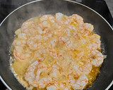 Foto del paso 2 de la receta: Gambón al ajillo