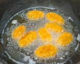 Foto langkah ke 7 dari resep Kroket Mie Keju.