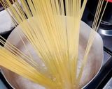 Foto langkah ke 1 dari resep Spaghetti Sarden.