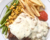 Foto langkah ke 5 dari resep Beef steak+Garlic baby beans and corn+Creamy mushroom sauce.