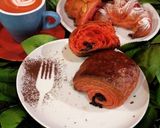 Foto langkah ke 16 dari resep Croissant red velvet.