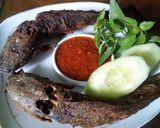Foto langkah ke 6 dari resep Penyet Lele Goreng Gurih ala Mbak Diah.