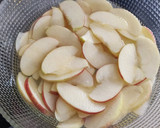 Foto del paso 2 de la receta: Rosas de manzana y hojaldre