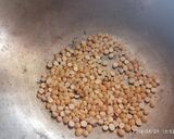 A picture of step 1 of Poha chivda.
