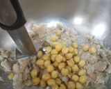 A picture of step 3 of Banana ChickPeas Kebaab.
