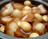 Hình bước làm 5 của món Thịt kho trứng cút cho ngày Tết