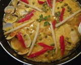 Foto del paso 4 de la receta: Merluza en salsa