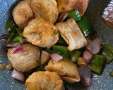 A picture of step 9 of Veg Chilli Momos.