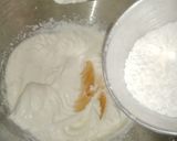 A picture of step 2 of Simple vanilla ice cream.