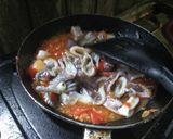Foto langkah ke 3 dari resep Cumi Kuah Asam Manis.