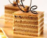 صورة لخطوة 49 من وصفة تورته الموكا 🎂 Moca Sweets 🎂
