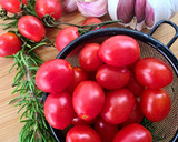 Foto del paso 1 de la receta: Tomates cherry macerados