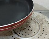 Foto langkah ke 5 dari resep Pie Susu Teflon.