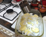 Foto del paso 3 de la receta: Filetes de lubina al horno con cebolla patata tomate natural y aderezo Vidalim