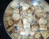 A picture of step 1 of Lotus root Masala.