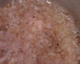 A picture of step 1 of Mushroom masala.