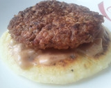 Foto del paso 7 de la receta: Arepa🍘 de queso🧀 con hamburguesa de lentejas y salteado de acelgas🌿