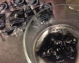Foto del paso 1 de la receta: Chipirones en su tinta