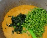 A picture of step 8 of Methi Malai matar.