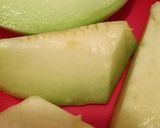 Foto langkah ke 2 dari resep Es Kuwut Melon.