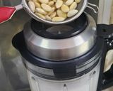 Hình bước làm 3 của món Sữa hạnh nhân + Ý dĩ🥛🥛🥃🥃🧉🧉