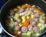 Foto langkah ke 3 dari resep Sop Ayam Sosis Sapi Sayuran.