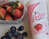 A picture of step 1 of Strawberry Yoghurt Bowl.