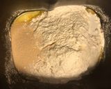 Foto del paso 9 de la receta: Salmón horneado en pan brioche con un acompañamiento improvisado y salsa rápida
